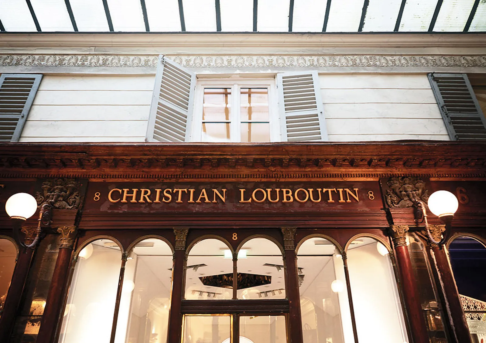 Eksklusif! Ayo Intip Workshop Christian Louboutin di Paris!