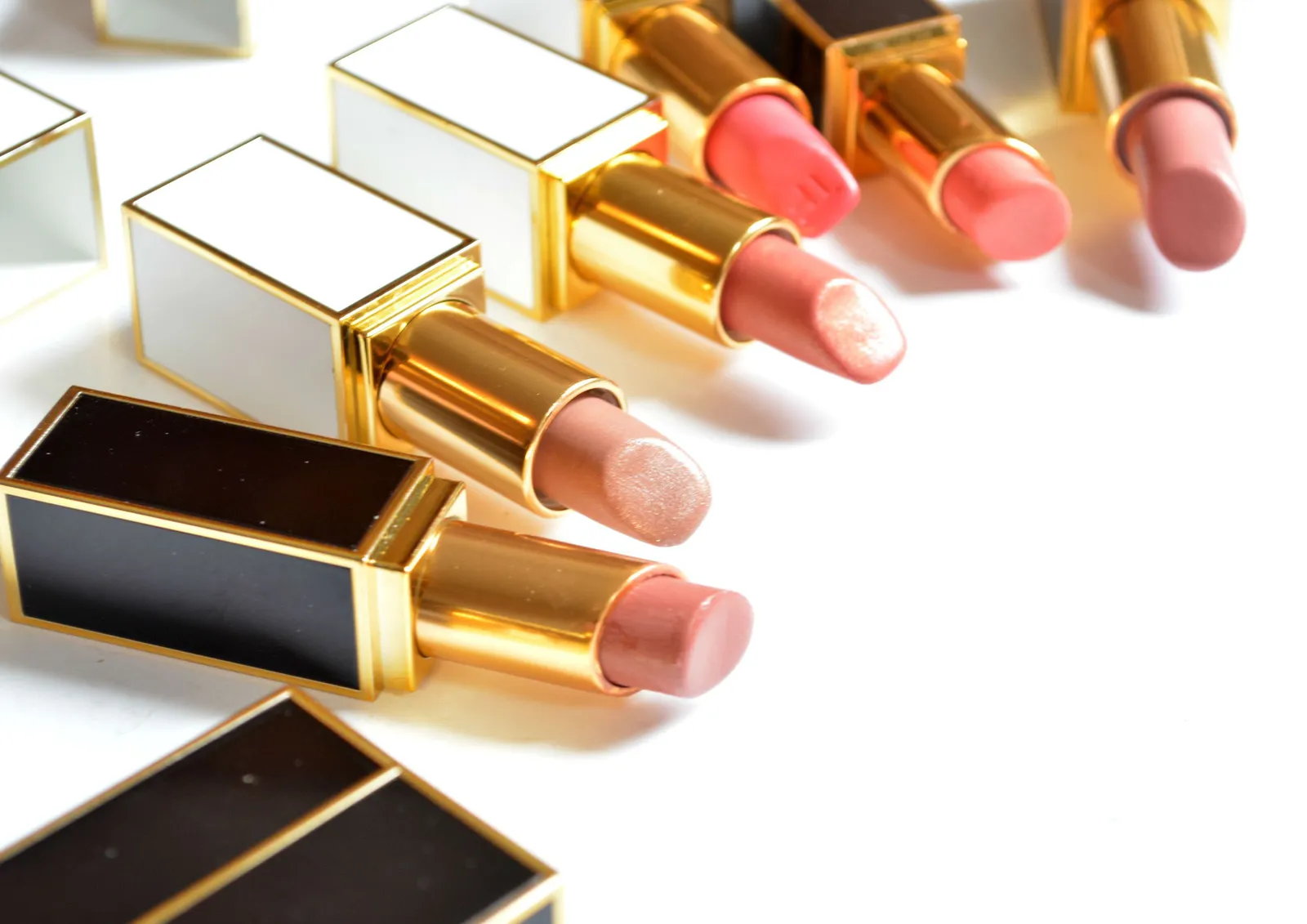 Temukan Kepribadianmu dengan 9 Warna Lipstik Berikut!