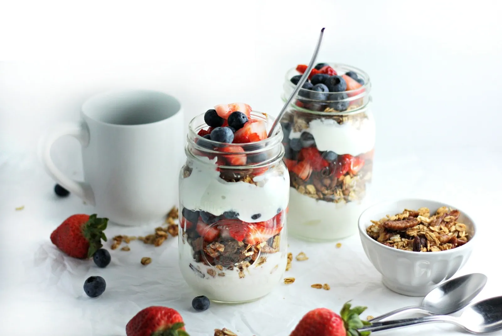 Yogurt Granola Parfait Rendah Kalori Berikan Sejuta Manfaat Untuk Kesehatanmu 