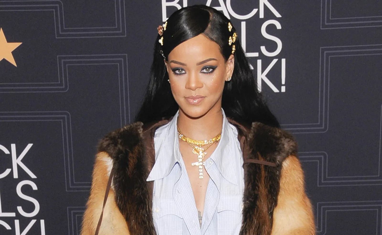 Rihanna Beri Kejutan kepada Penggemar dengan Merilis Lagu untuk Film Star Trek Beyond