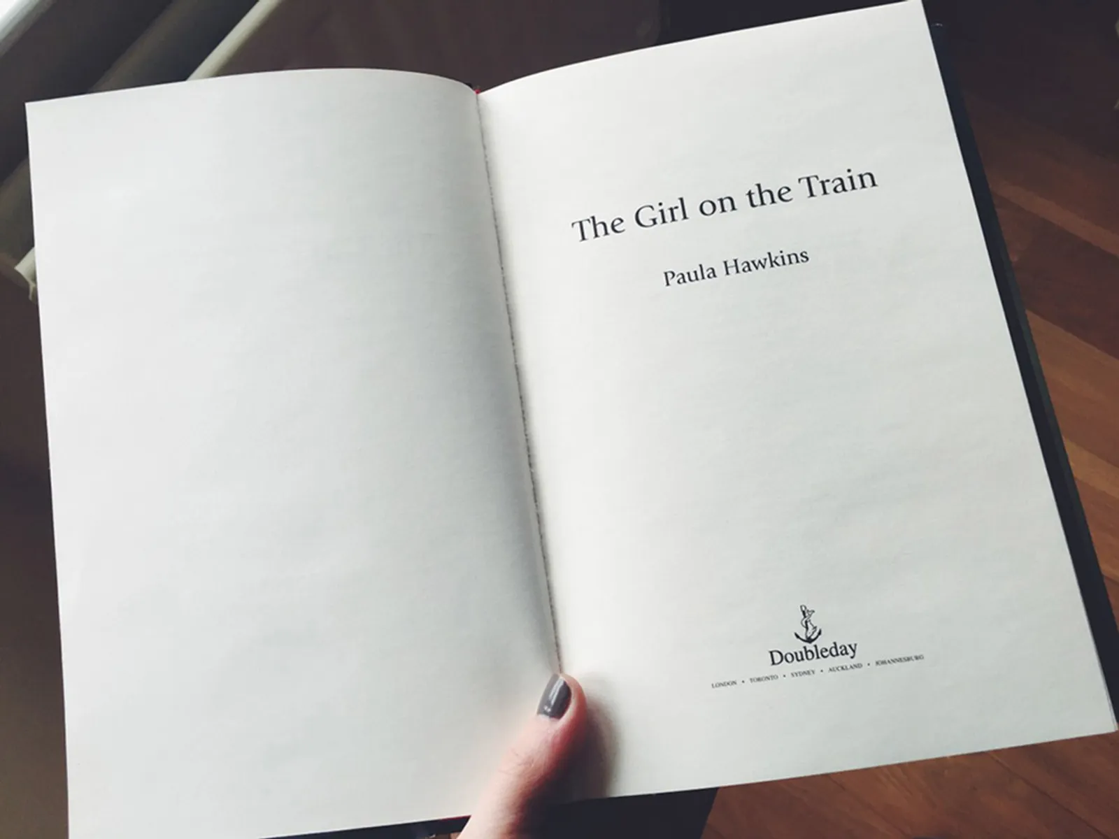 7 Alasan Mengapa Kamu Harus Membaca Novel The Girl On The Train