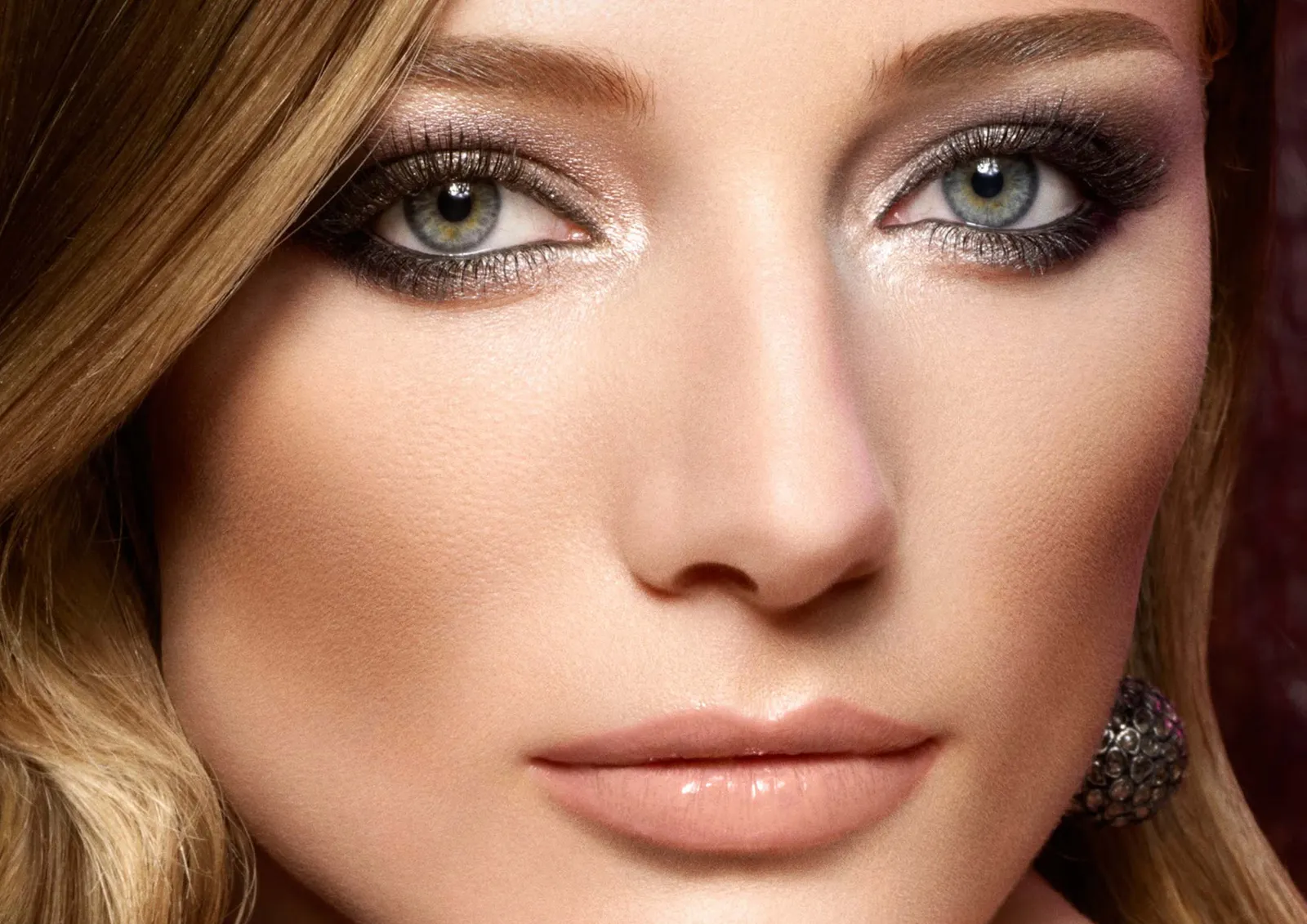 Tutorial Simple Untuk Makeup Mata Dengan Midsummer Bronzer Eyeshadow