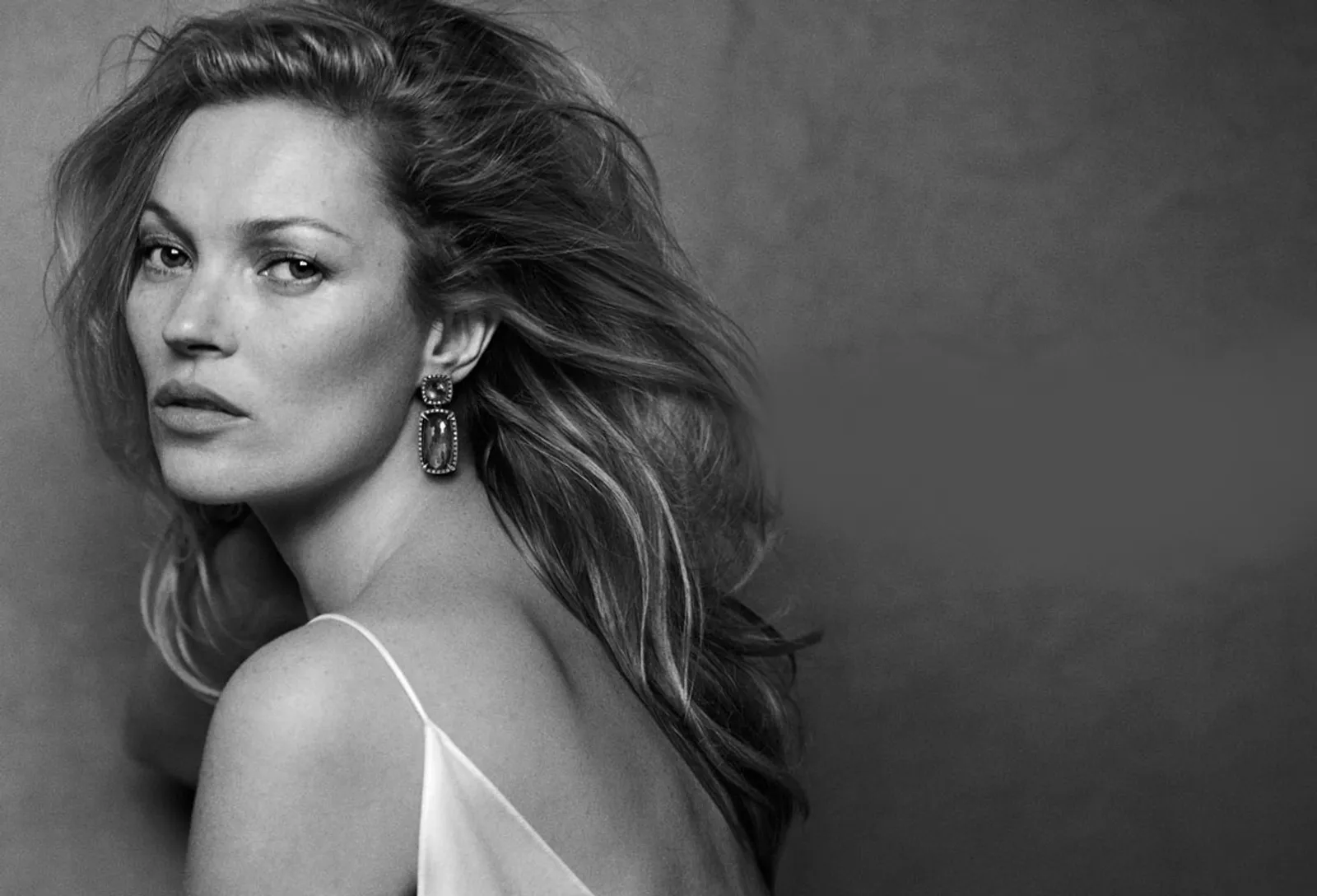 Kate Moss Siap Melahirkan Supermodel Selanjutnya Lewat Bisnis Model Agency