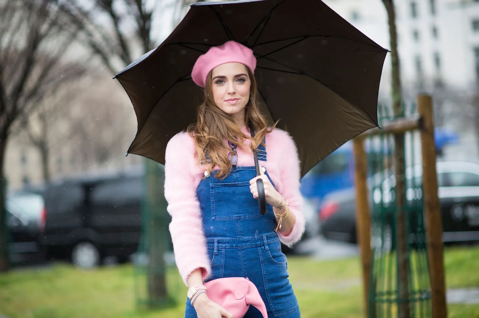 Terinspirasi dari Chiara Ferragni, Gaya Kamu Di Musim Hujan akan Lebih Fashionable!