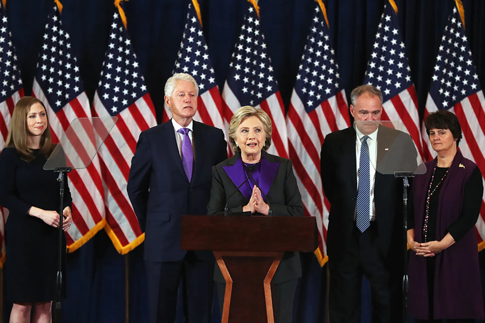 Pidato Kekalahan Hillary Clinton Justru Mengembalikan Semangat Kaum Perempuan di Penjuru Dunia