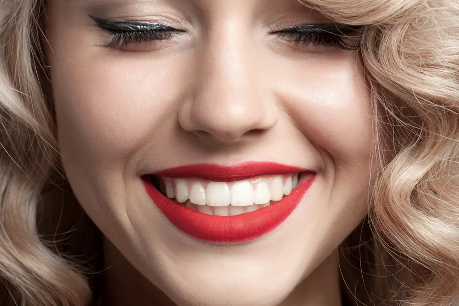 5 Cara Mudah Dapatkan Gigi yang Putih dan Bersih