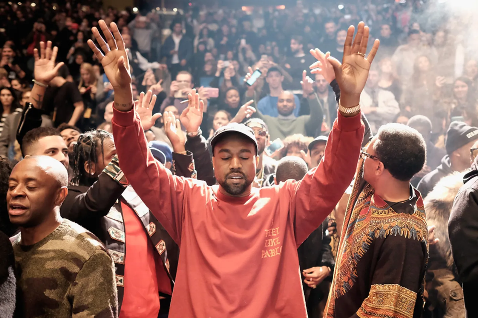 Tak Tanggung-tanggung, Kanye West Buat Kejutan Lain dengan Yeezy Season 5 dan Peluncuran Lini Baru 