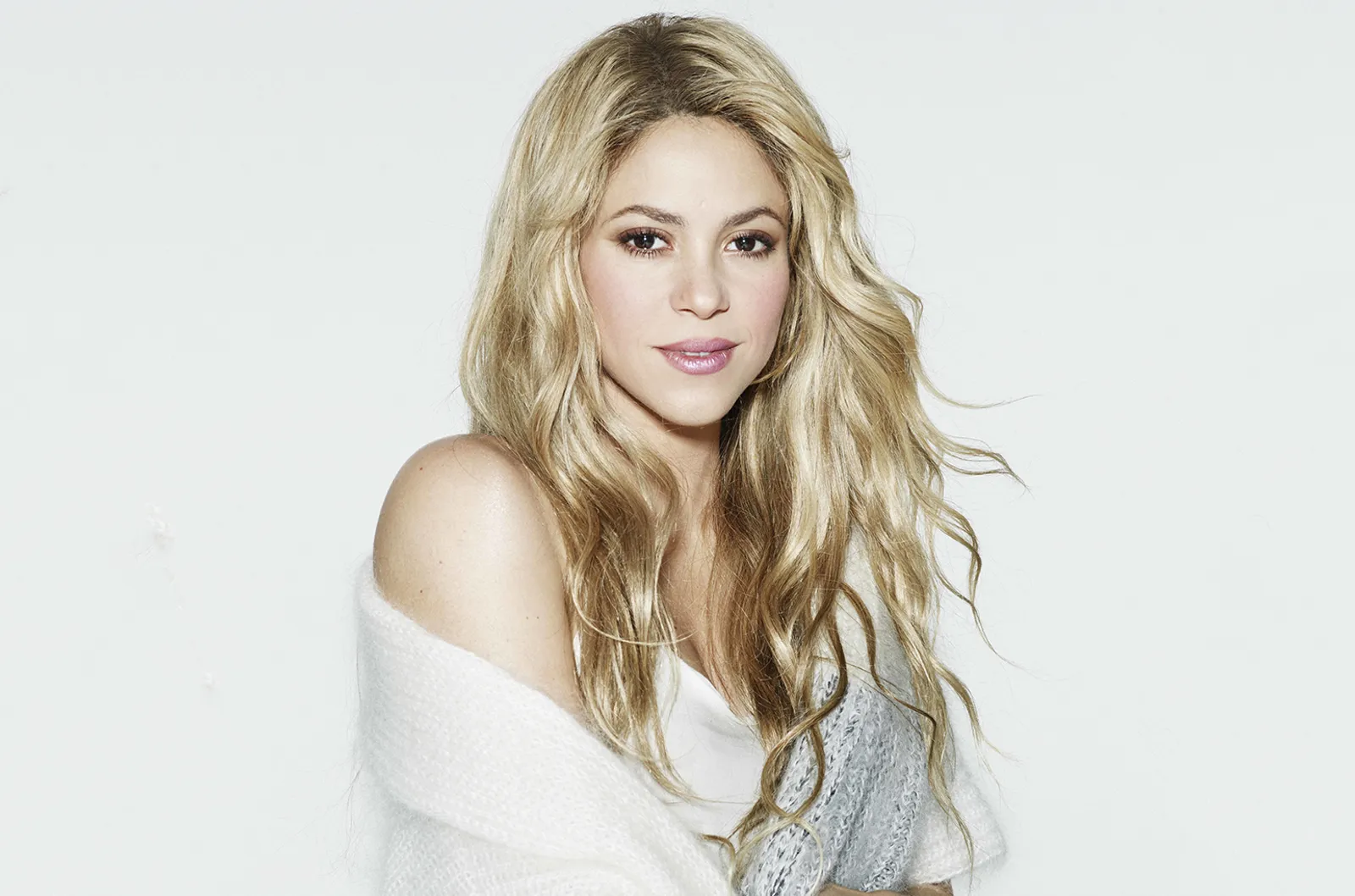 5 Lagu Shakira yang Wajib Ada di Playlist-mu