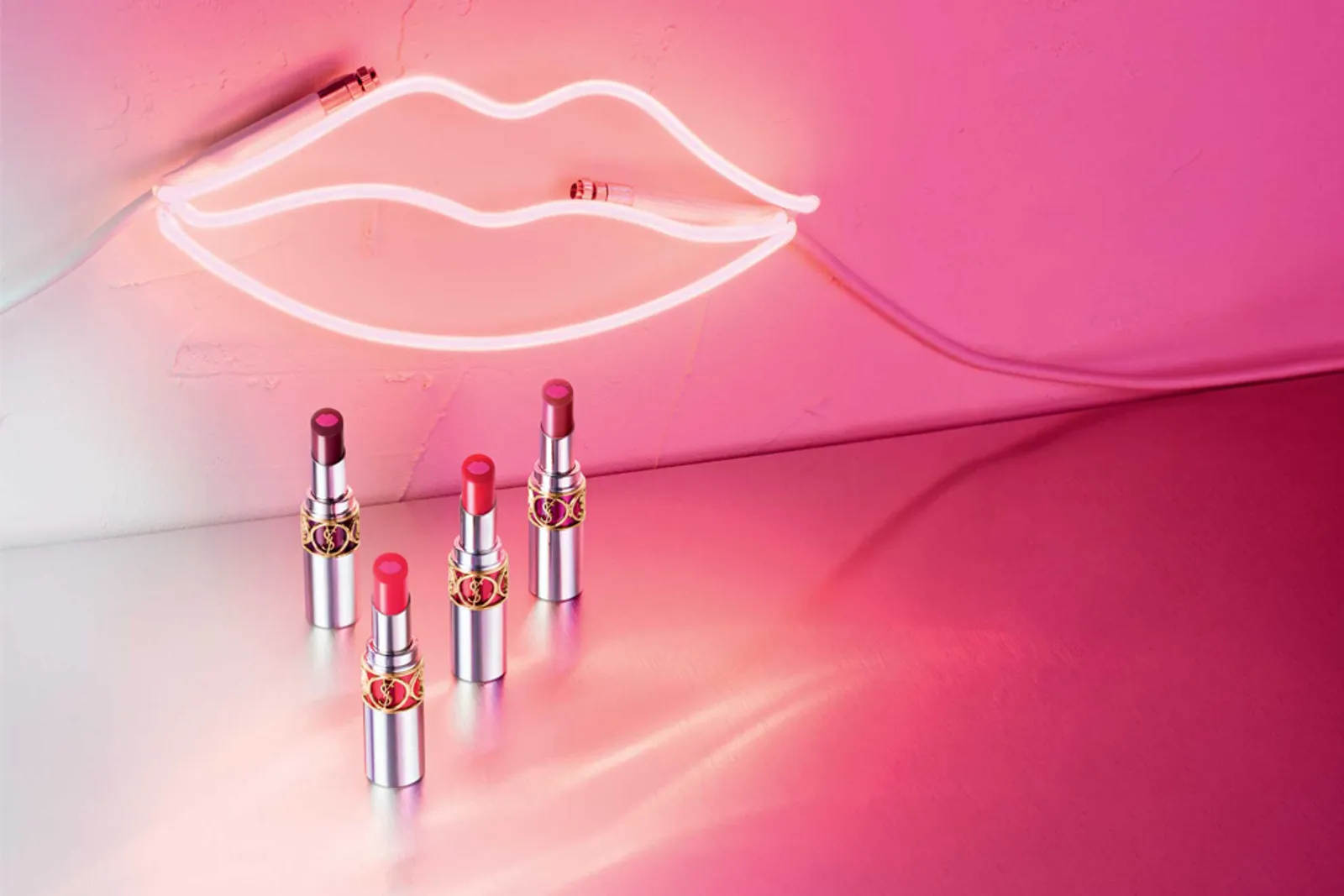 Koleksi Makeup Penuh Cinta dari Yves Saint Laurent  Ini akan Membuat Tampilanmu Makin Cantik