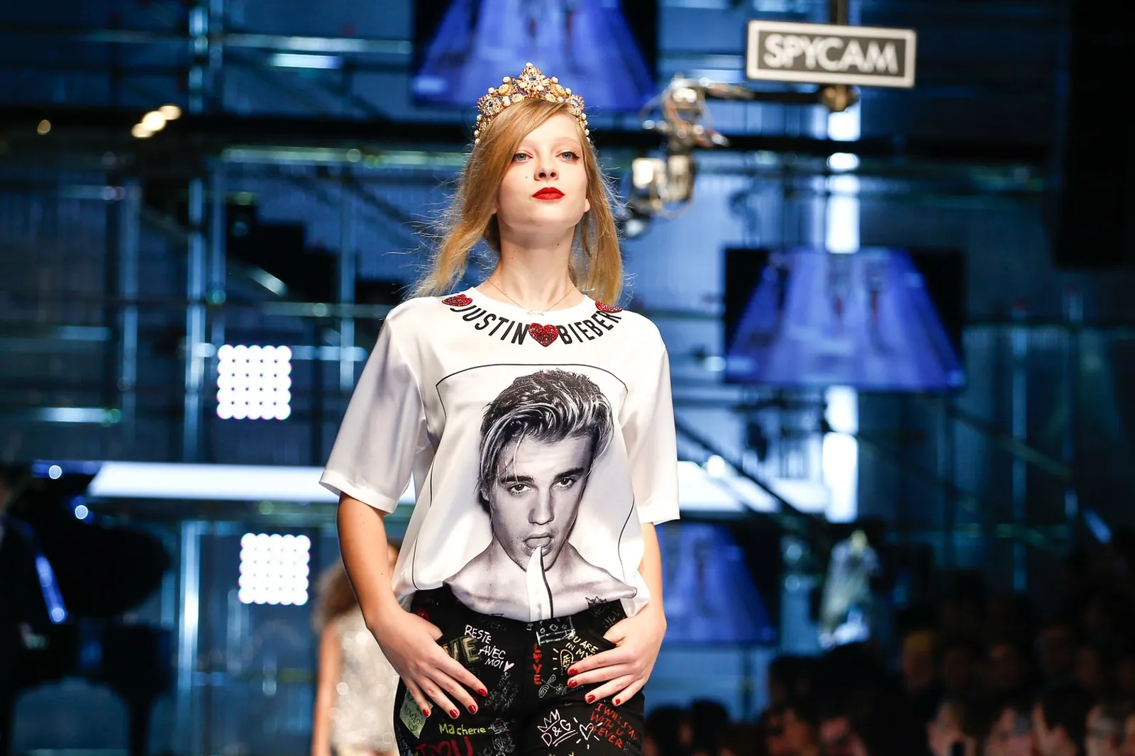 Dolce & Gabbana Buat Kaos Tribute untuk Justin Bieber, Lebay atau Keren?