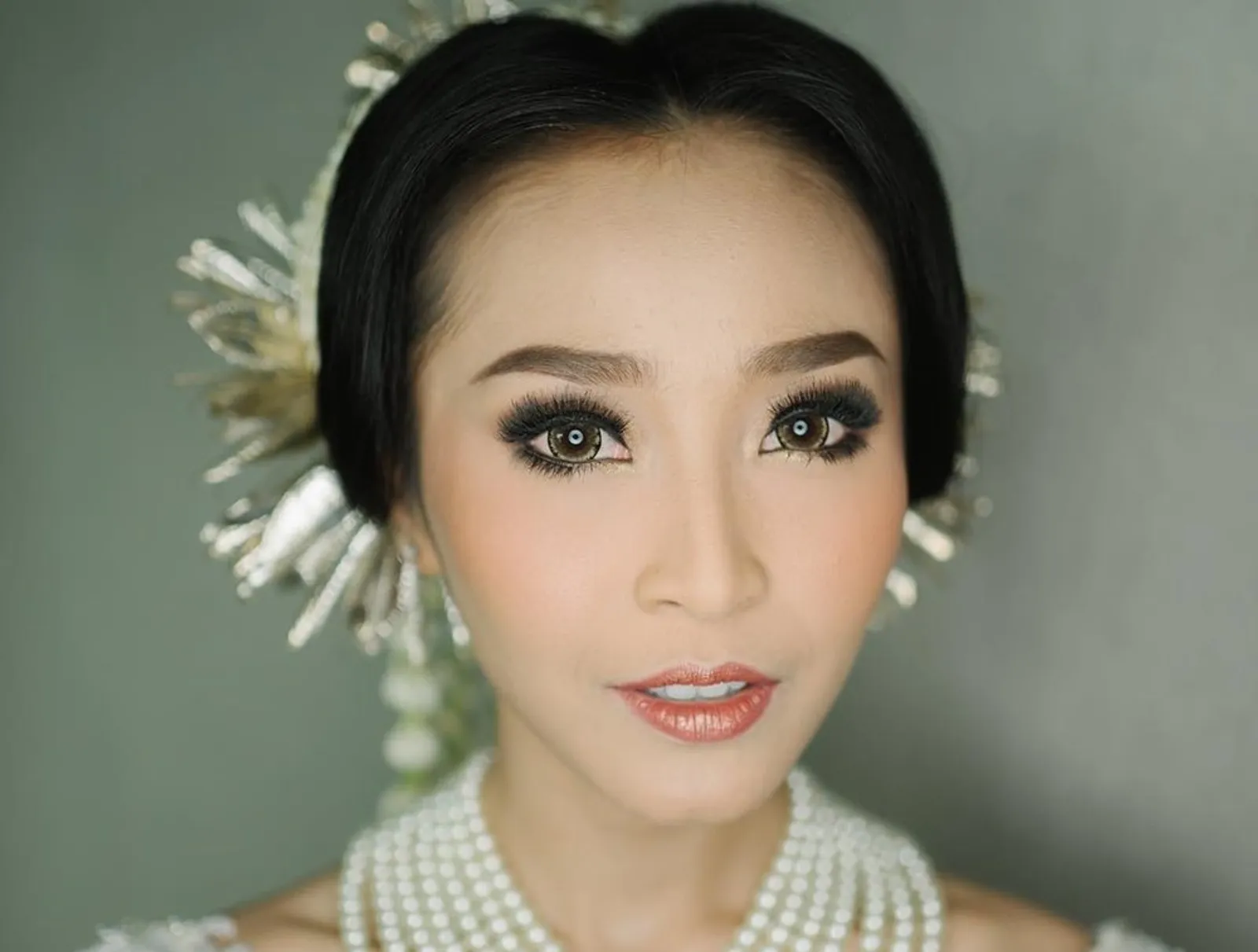 Jawaban Rinni Wulandari untuk Netizen tentang Riasan Pernikahannya
