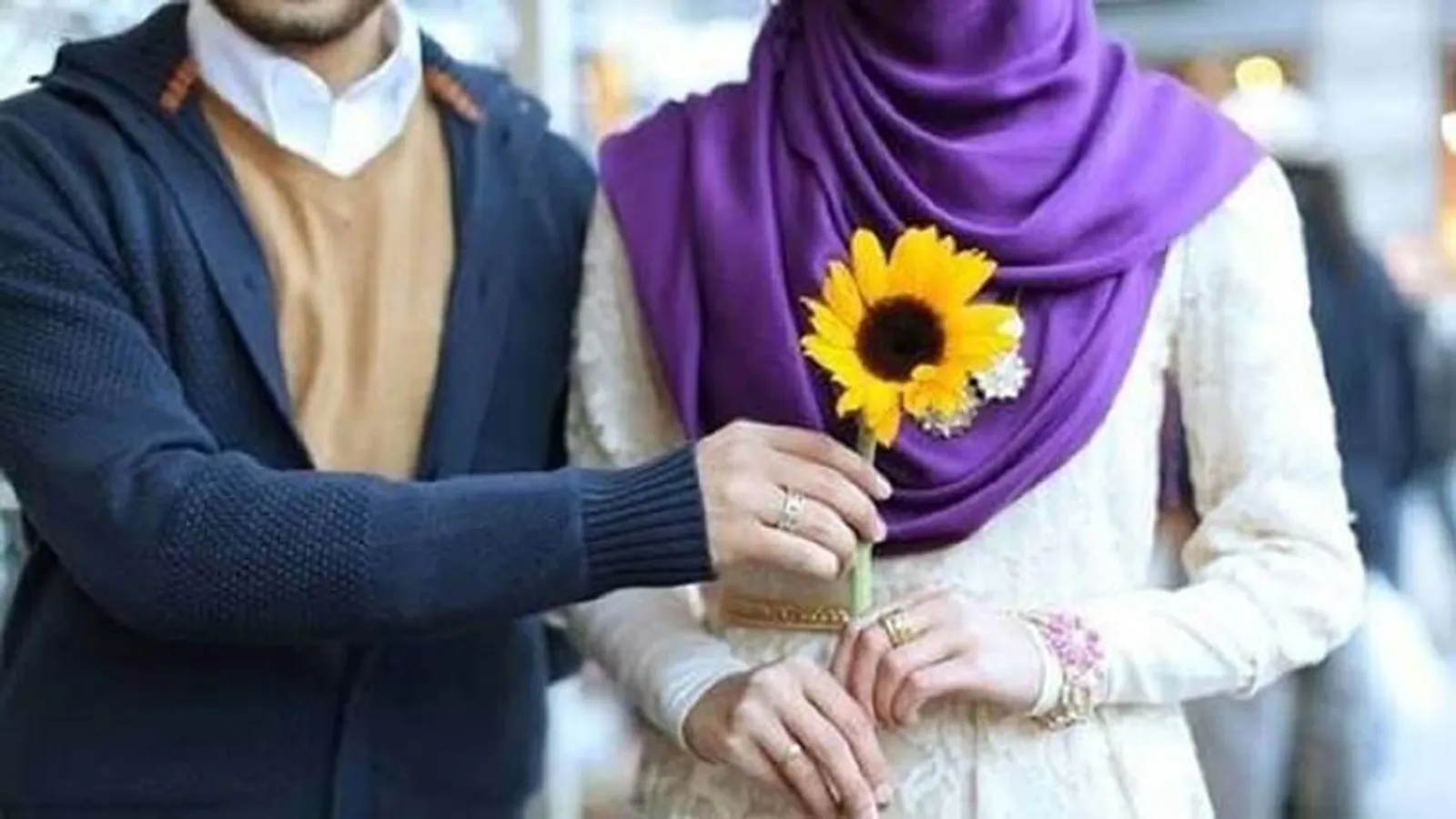 Ramadan Bisa Buat Suami Lebih Perhatian Lho, Begini Caranya