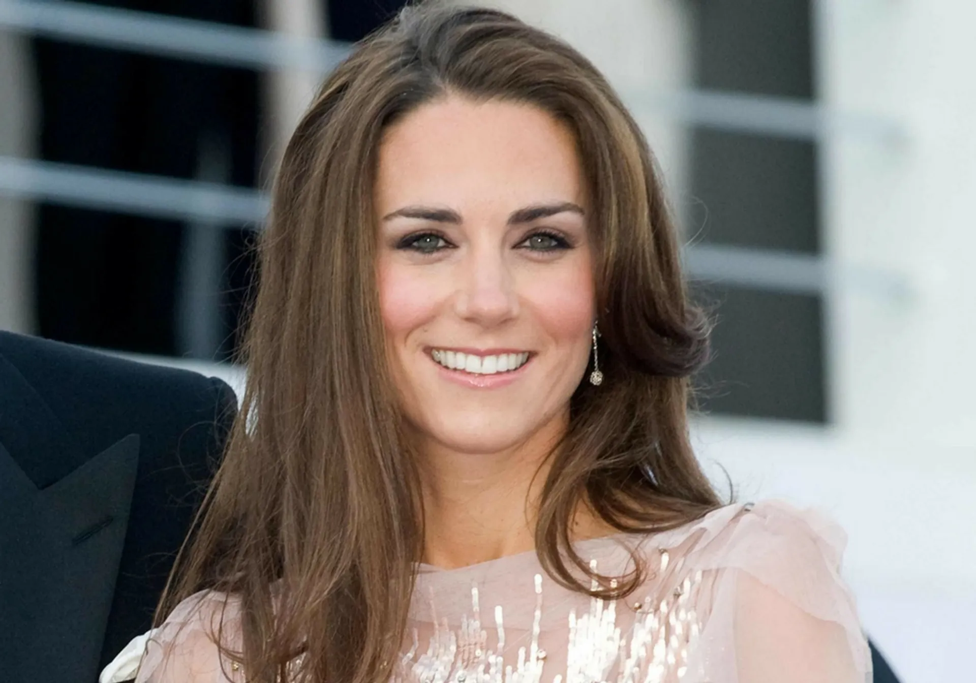 Tampil Lebih Fresh, Ini Gaya Rambut Baru Kate Middleton