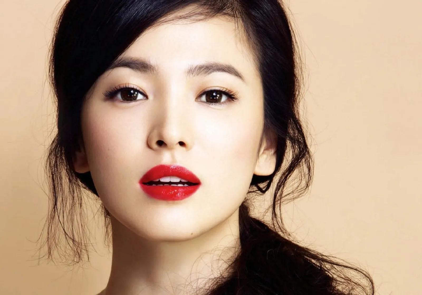 Ini Rahasia Cantik Song Hye Kyo yang Buat Si Pacar Jatuh Hati