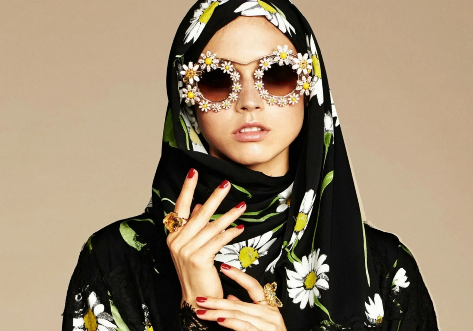 Rahasia Rambut Tetap Sehat dalam Balutan Hijab