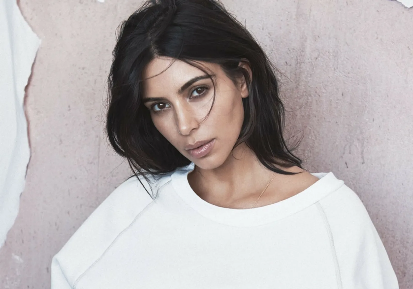 Bela Beauty Blogger, Kim Kardashian Malah Diserang Netizen