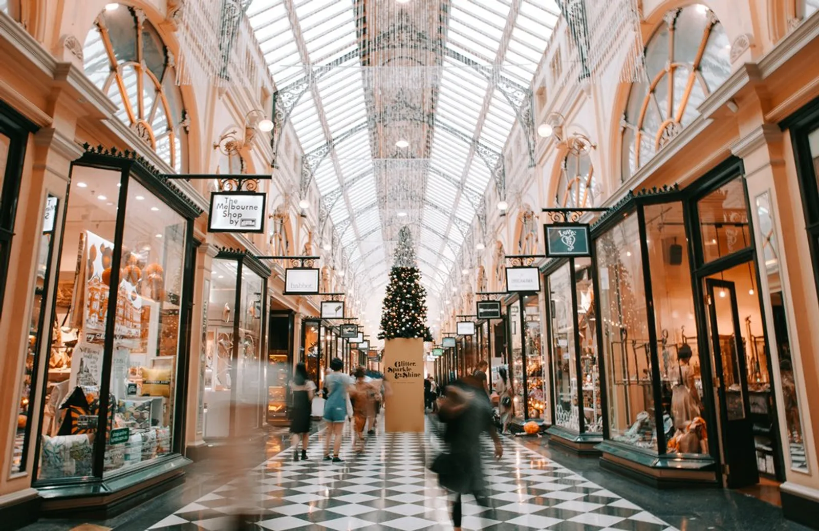 Ini Daftar Mall di Indonesia yang Punya Pohon Natal Cantik dan Menakjubkan!