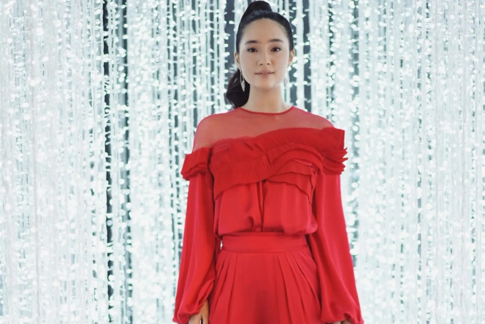 Outfit Transparan Diprediksi akan Semakin Booming di Tahun 2018