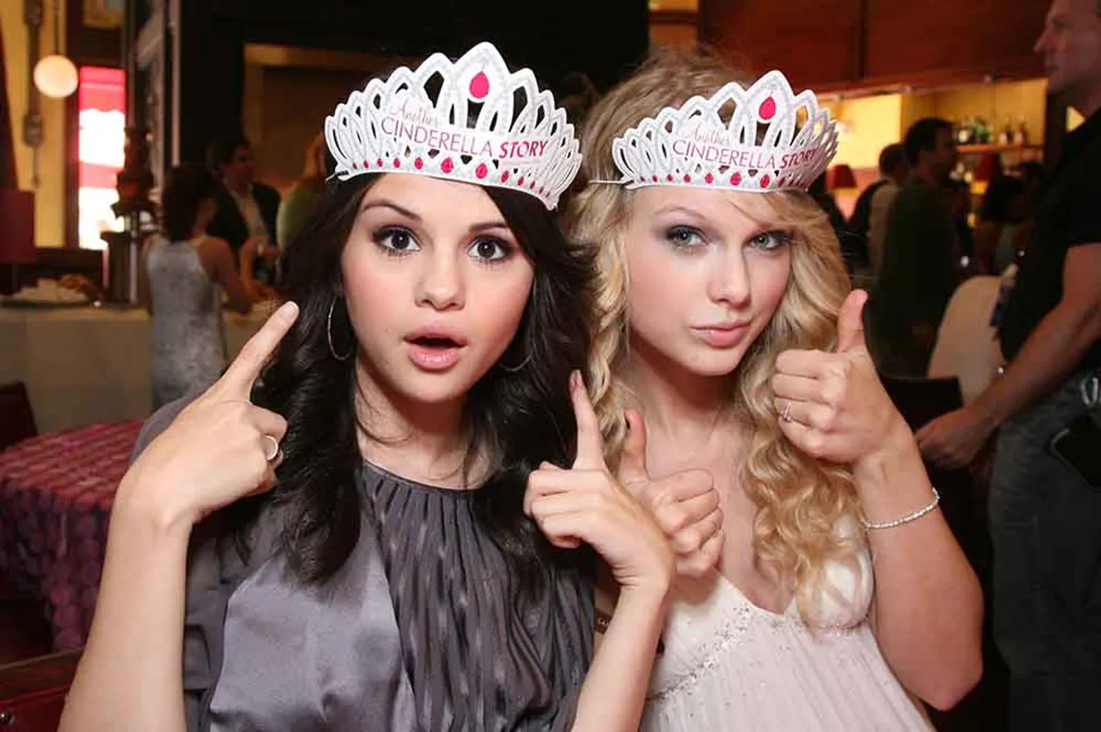Ini Awal Mula Persahabatan Taylor Swift dan Selena Gomez