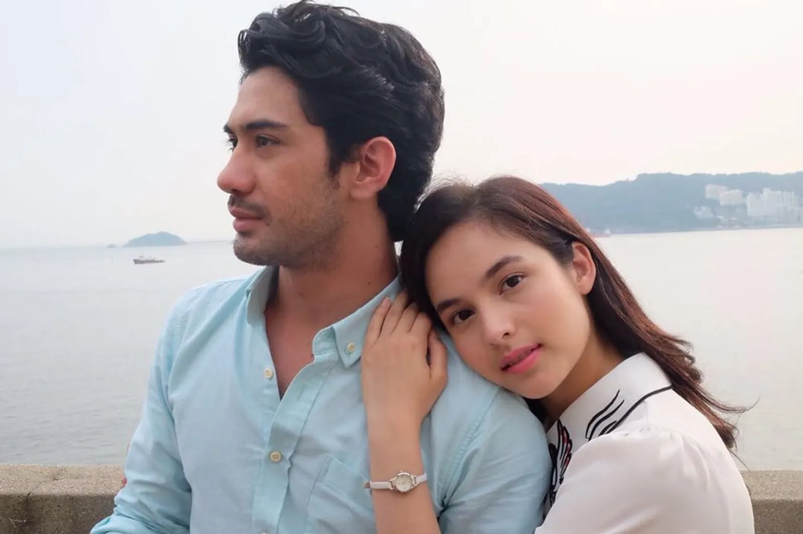 Sering Main Film Drama, Begini Cara Reza Rahadian Hadapi Cinta Lokasi