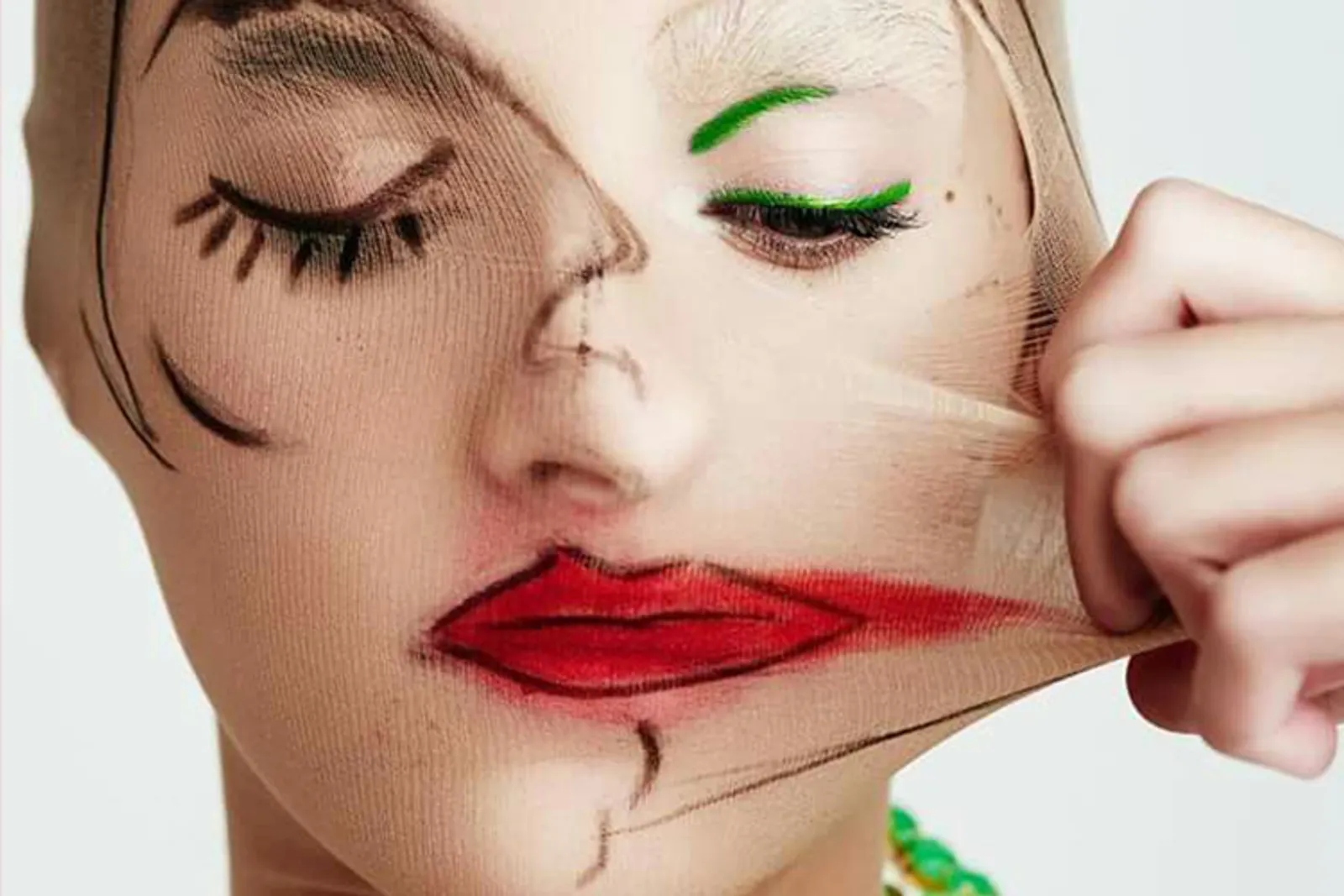11 Kesalahan Makeup yang Paling Sering Dilakukan