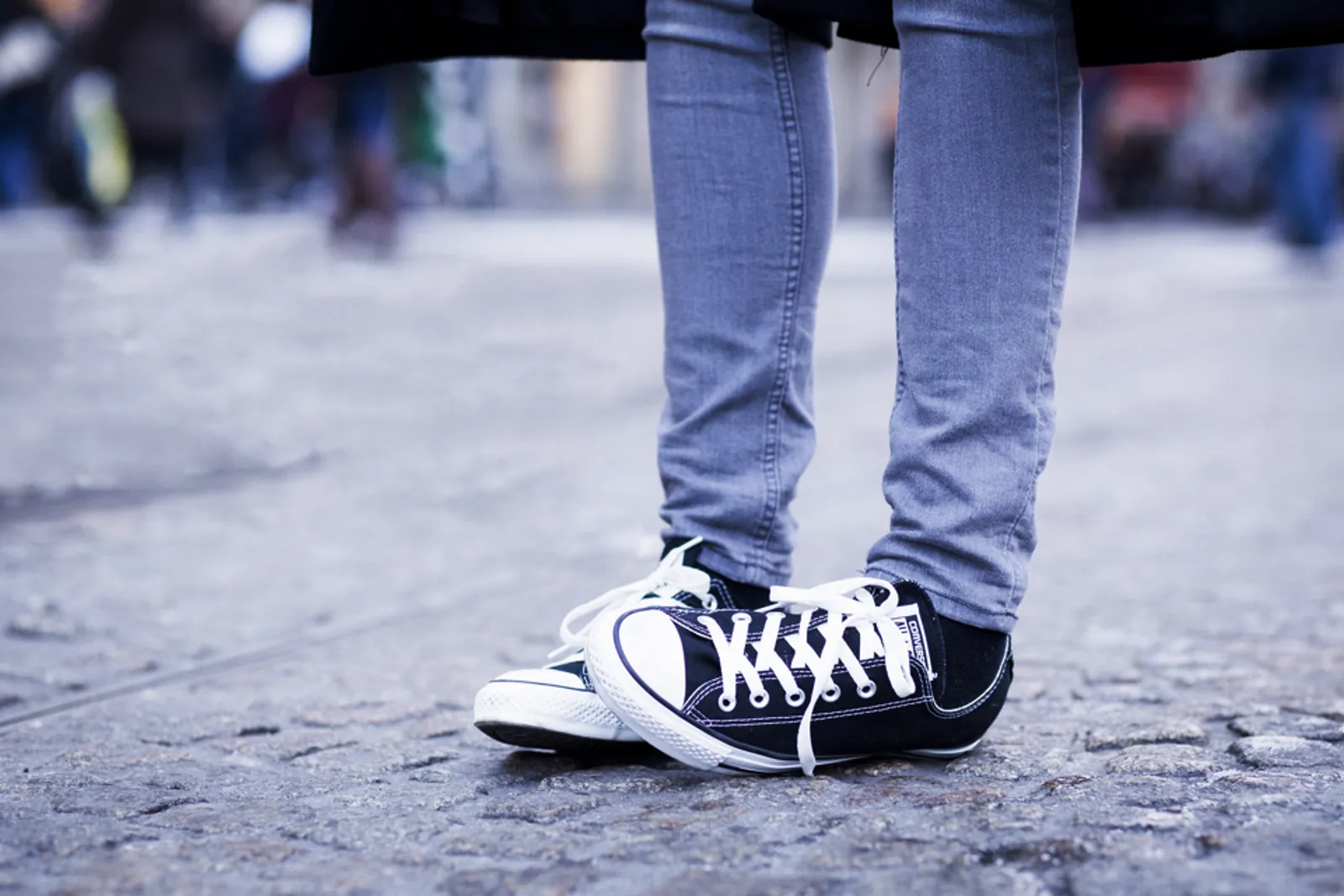 #PopbelaOOTD: Klasik atau Kekinian? yang Mana Sepatu Converse Favoritmu