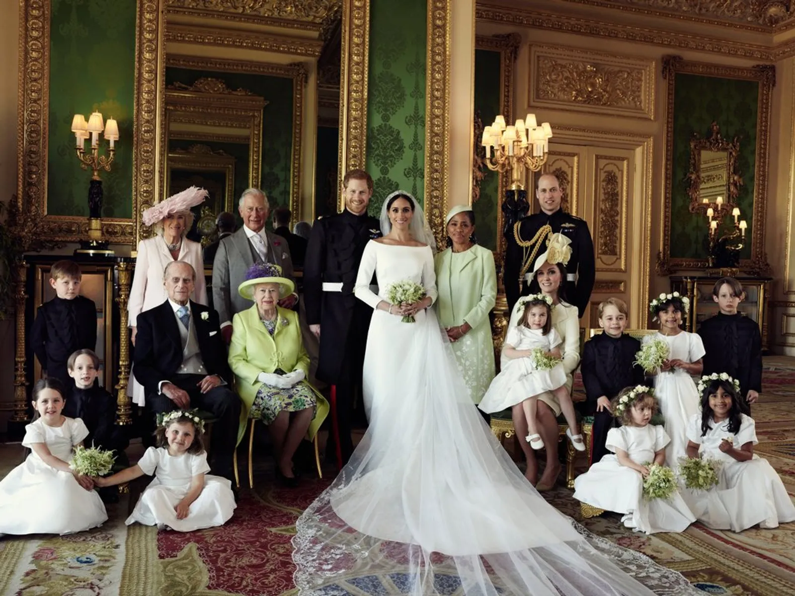 A la Royal! 5 Cara Meniru Foto Wedding Meghan Markle - Prince Harry