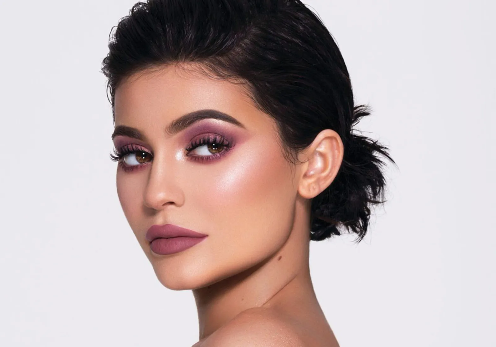 Sukses Bisnis Kosmetik, Ternyata Segini Keuntungan Kardashian-Jenner