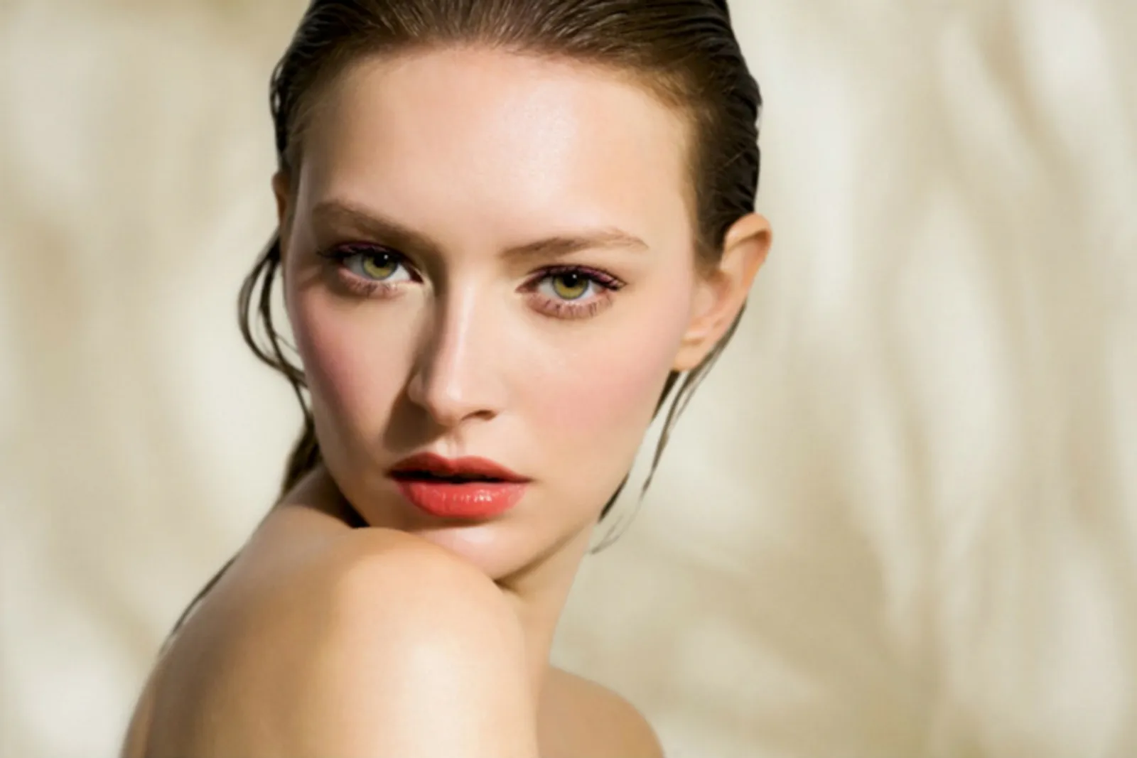 5 Cara Memperbaiki Tekstur Wajah yang Rusak