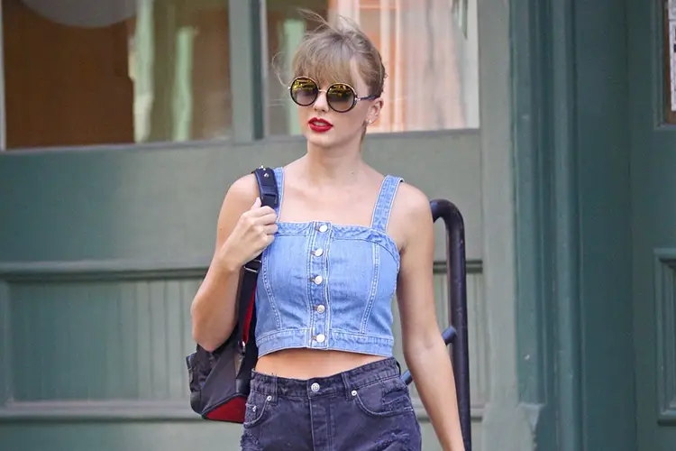 7 Fashion Item Wajib Punya, Menurut Taylor Swift