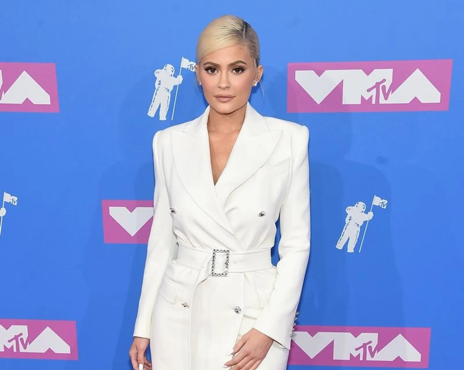 Para Seleb yang Berhasil Mencuri Perhatian di Karpet Merah MTV VMA 2018