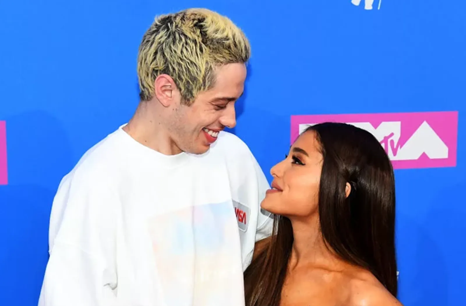 Pasangan Artis Hollywood yang Tampil di Karpet Merah MTV VMA 2018