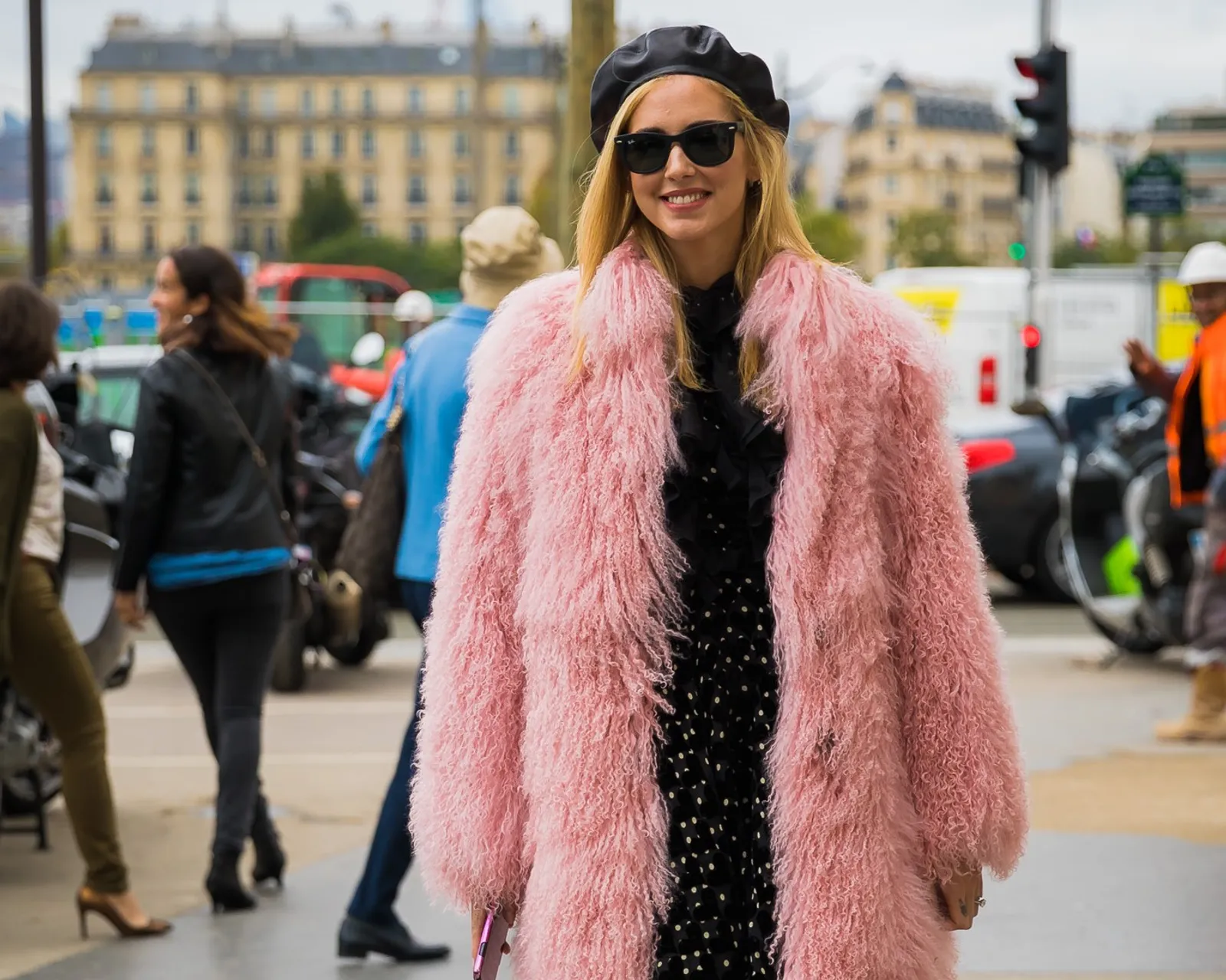 Fur Outfit: Formula Tampil Total Dalam Sekejap