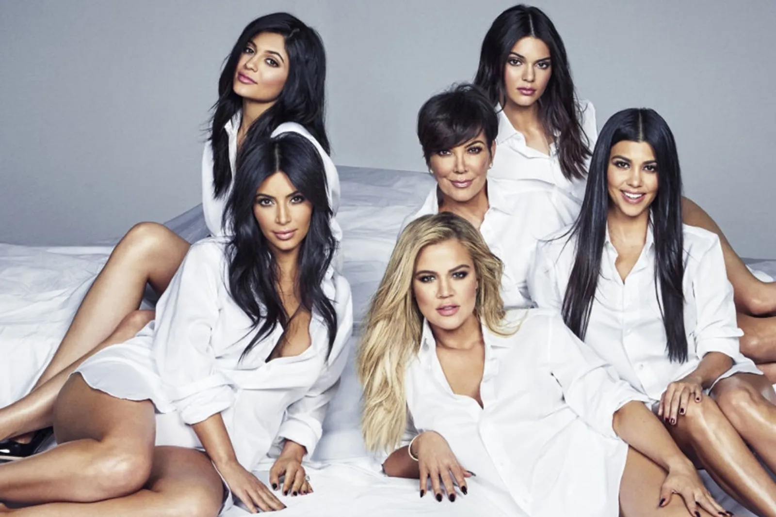 Anggota Keluarga Kardashian-Jenner Ini Jatuh ke Pelukan Pemain Basket