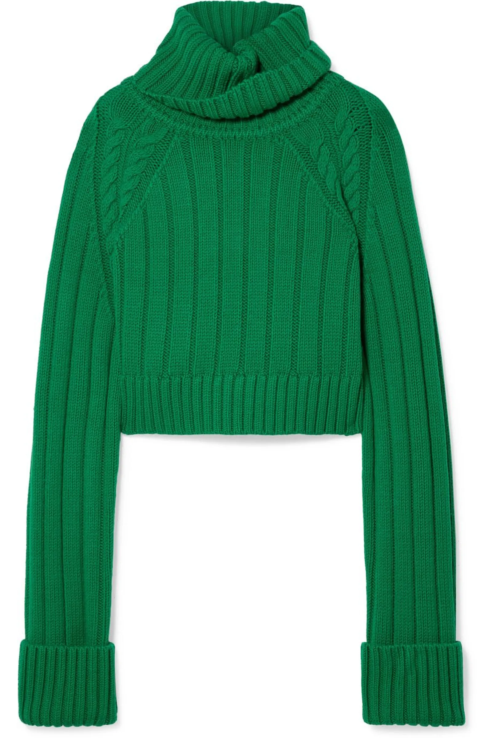 Sweater Warna Vibrant untuk OOTD yang Lebih Statement