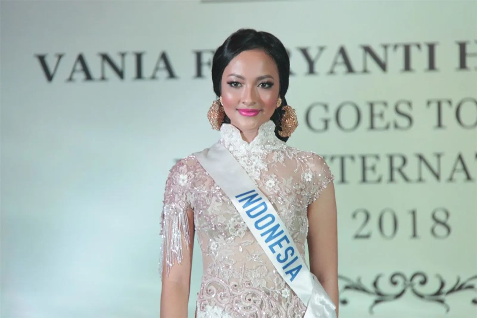 Vania Fitryanti Herlambang Siap Berlaga di Miss International 2018 