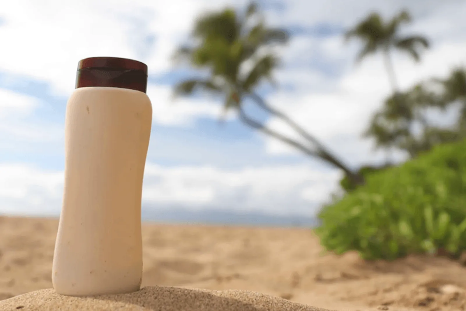 Skincare Routine yang Bisa Kamu Lakukan Ketika Liburan di Pantai