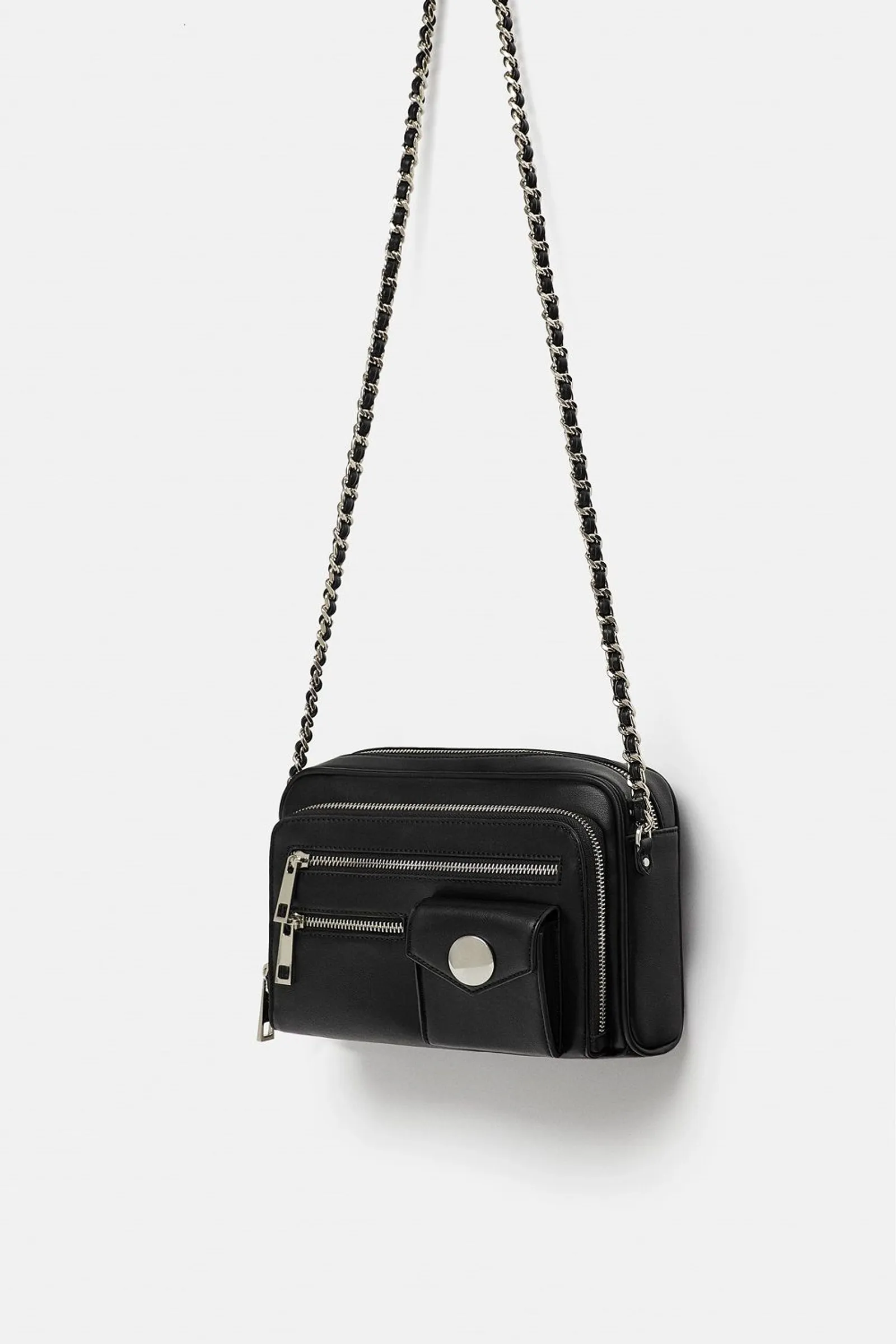 Must-Have! Crossbody Bag di Bawah 500 Ribu yang Terlihat Mewah