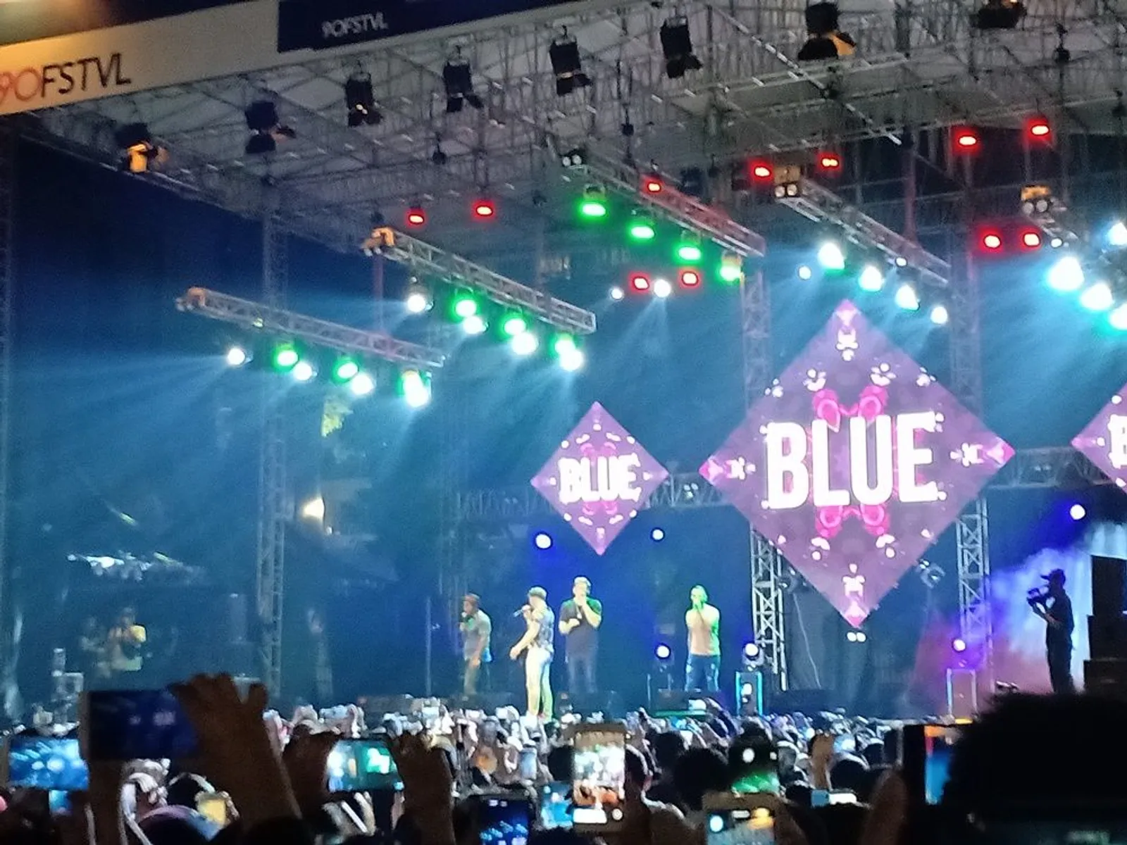 Reunian, The Moffatts & Blue Panaskan Panggung The 90's Festival