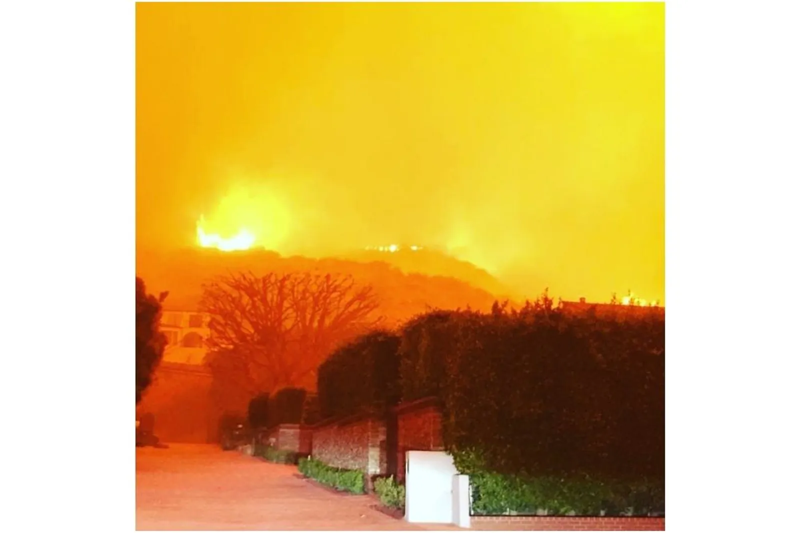 Kumpulan Foto Rumah Seleb Sebelum dan Sesudah Kebakaran Malibu