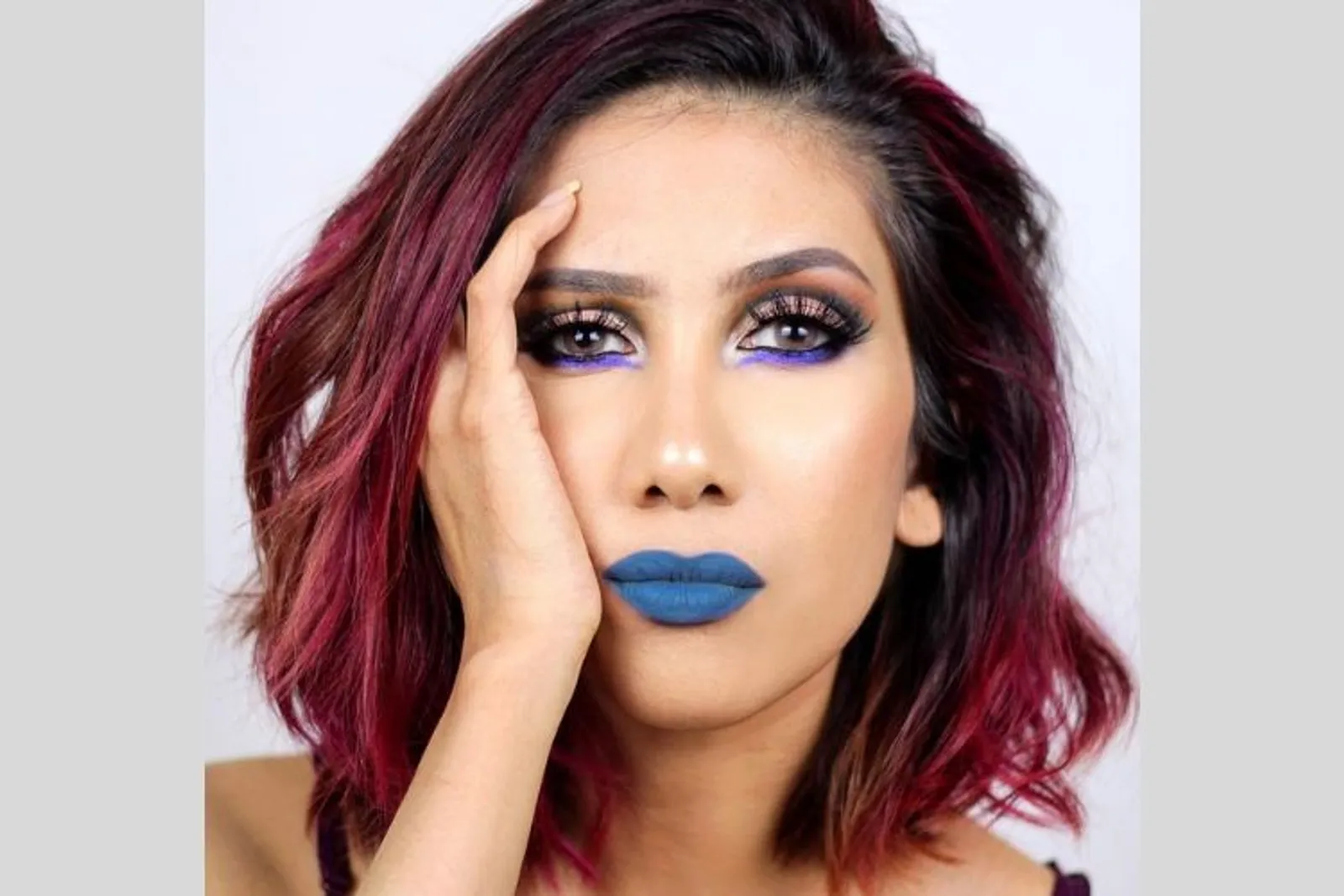 7 Potret Suhay Salim dengan Gaya Makeup yang Mencuri Perhatian