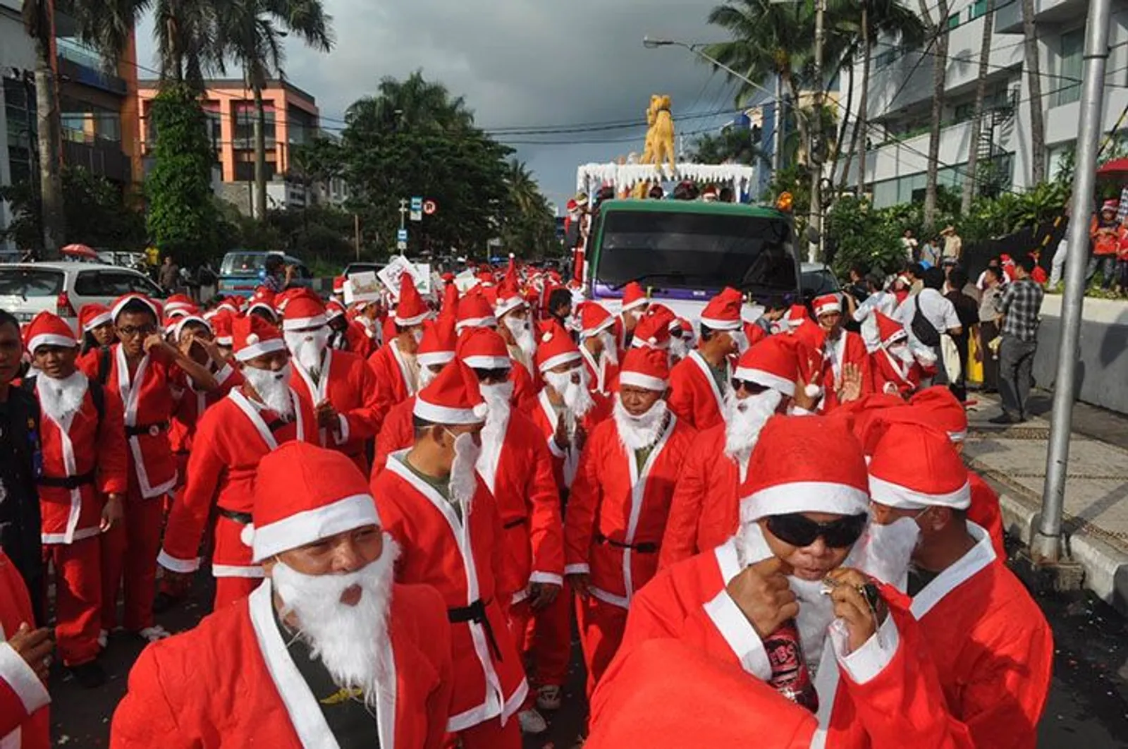 Penuh Makna Kebersamaan, 8 Tradisi Unik Perayaan Natal di Indonesia