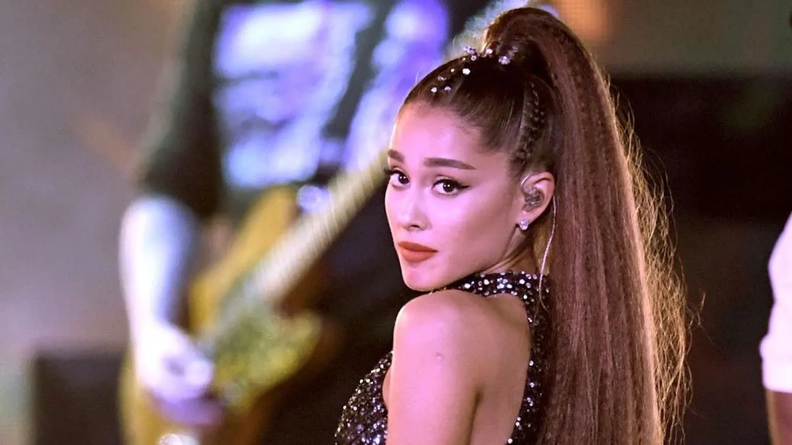 Mantan Dikhawatirkan Ingin Bunuh Diri, Ini Sikap Ariana Grande