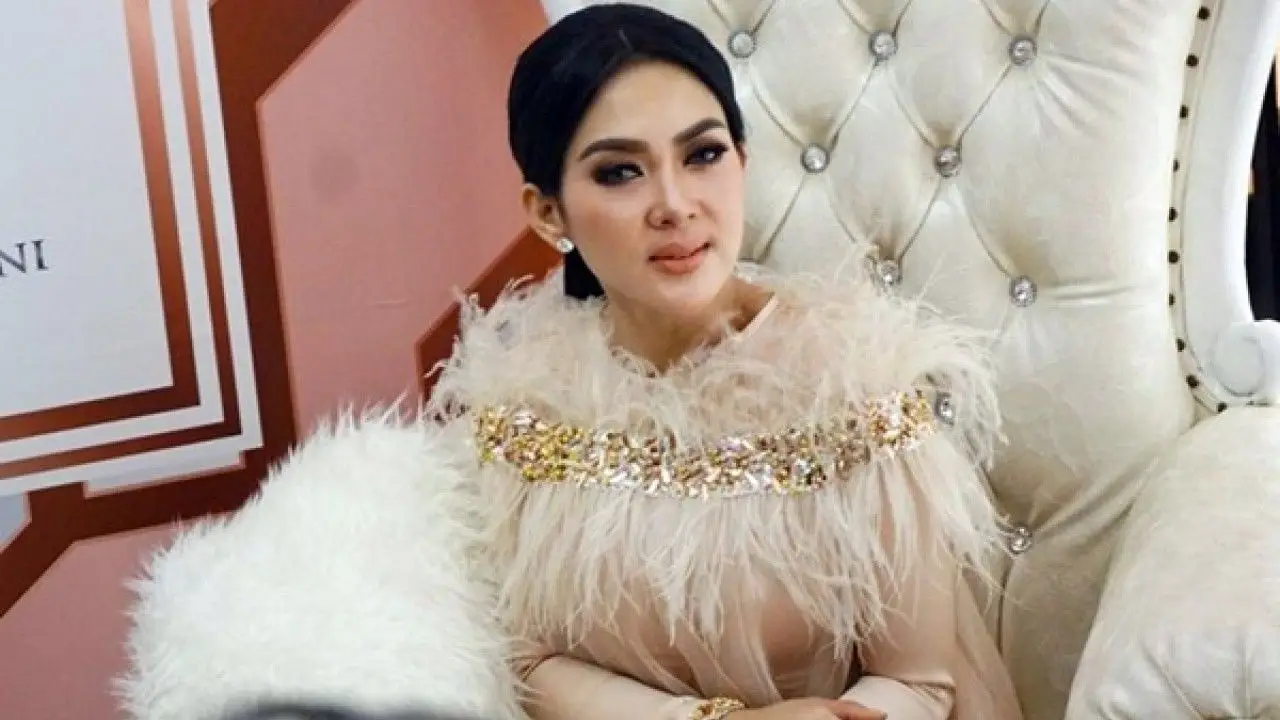 Kronologi Drama Kisah Cinta Luna Maya, Reino Barack, dan Syahrini