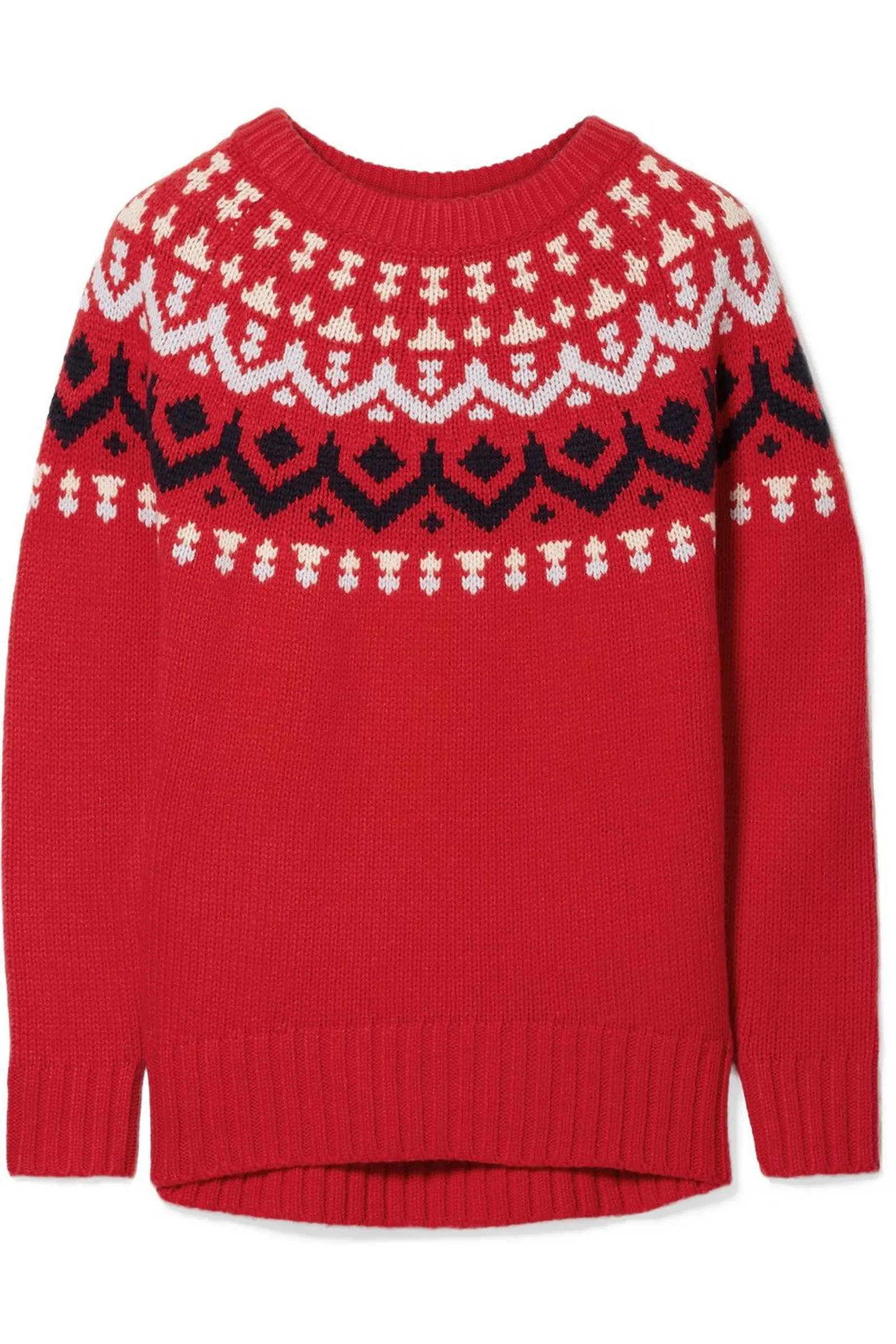 #PopbelaOOTD: Sweater Festive untuk Look yang Playful
