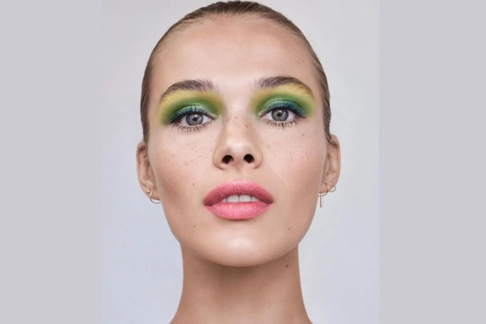 7 Tampilan Makeup yang Cocok untuk Rayakan Tahun Baru
