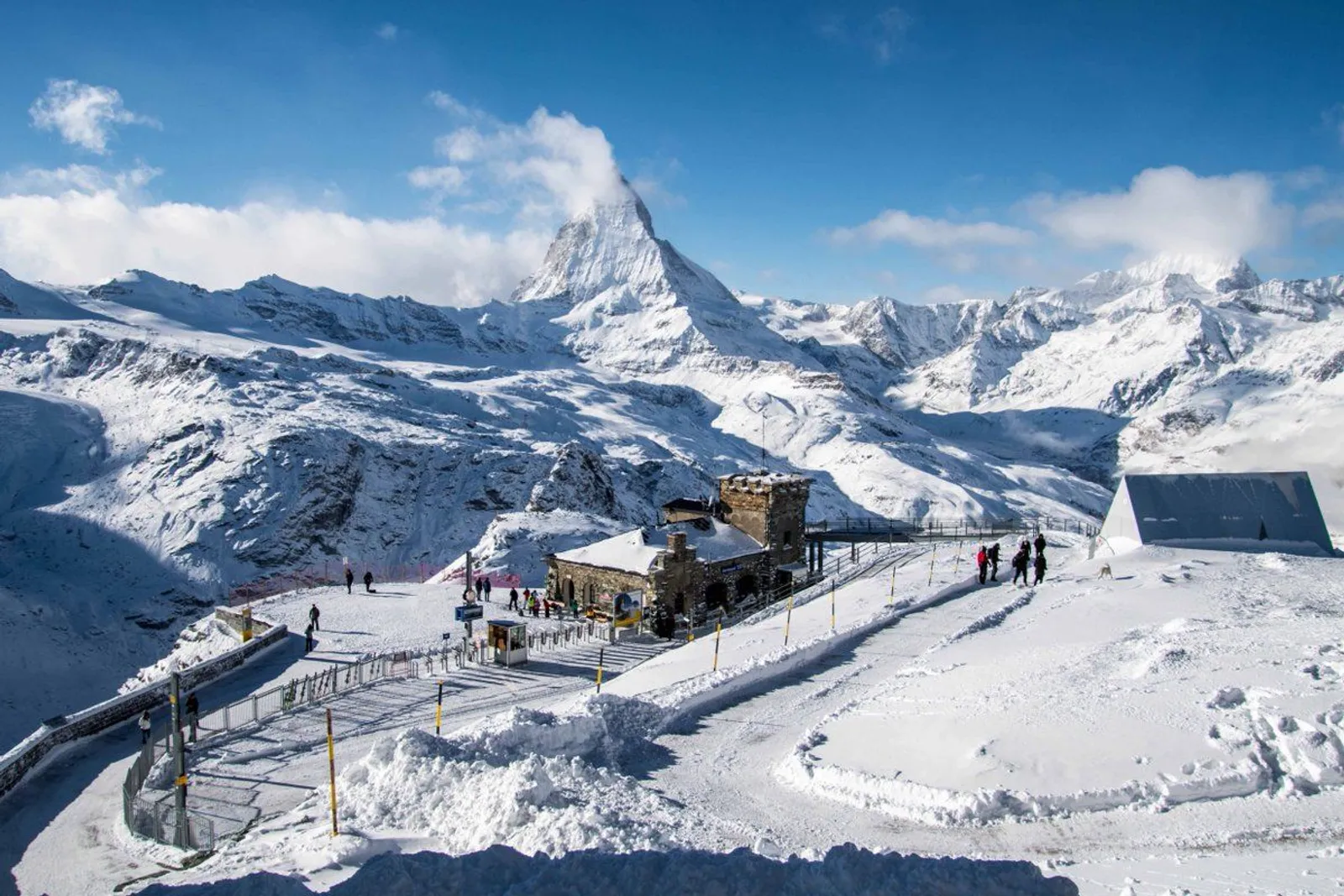 9 Negara Ini Jadi Destinasi Terbaik untuk Merasakan Wisata Musim Salju