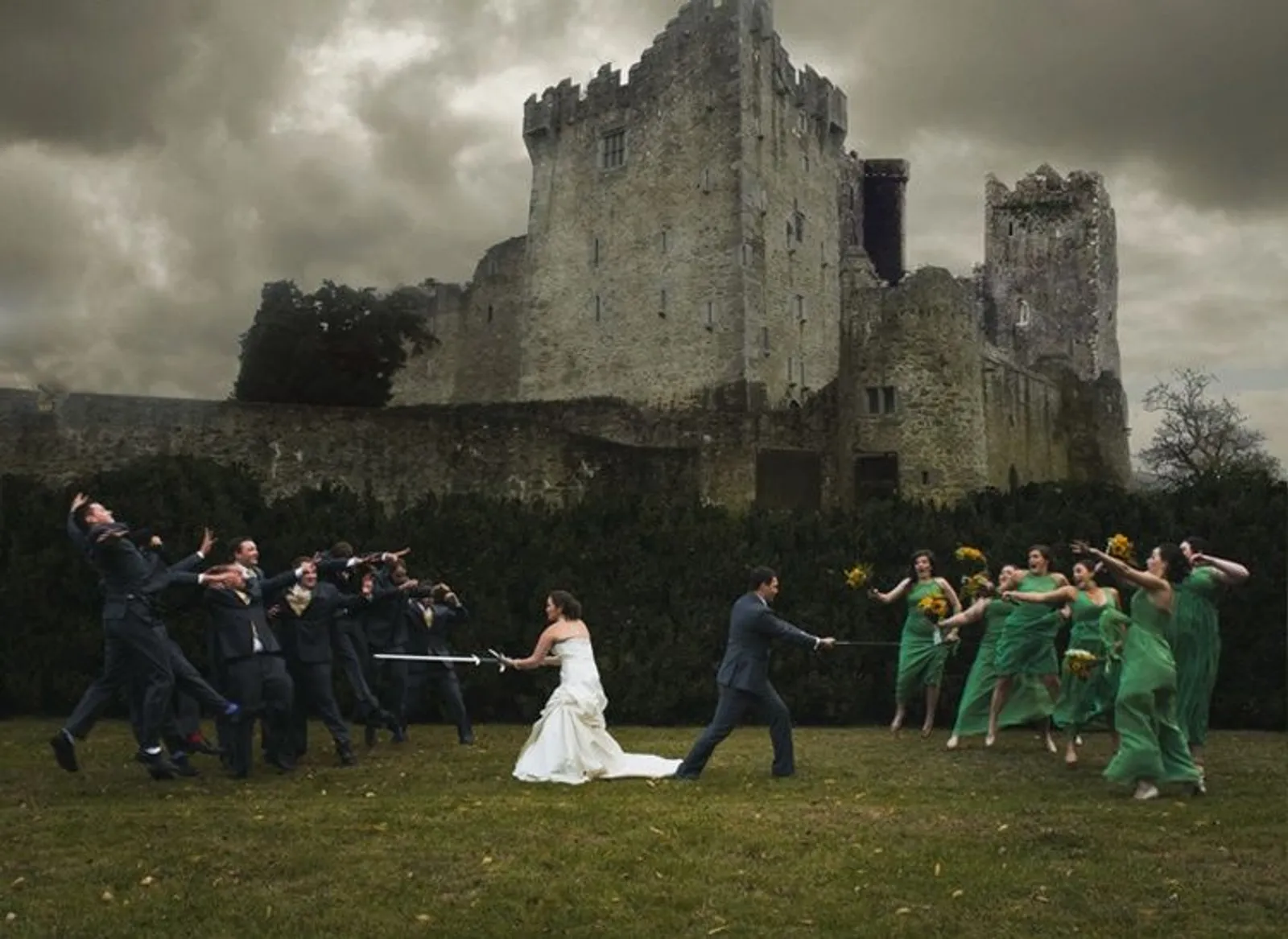 9 Foto Lucu Ini Ungkap Sisi Lain Saat Pernikahan, Bisa Jadi Inspirasi!