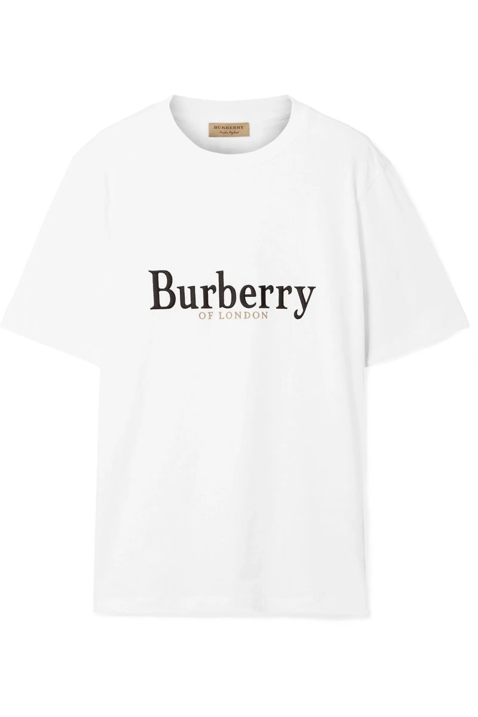 #PopbelaOOTD: Trend T-shirt Desainer yang Statement!