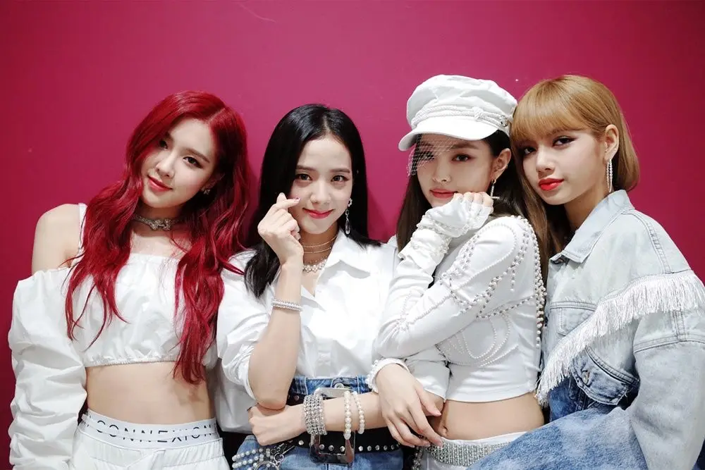 Friendship Goals! Ini 10 Bukti Kekompakan Jennie dan Lisa 'BLACKPINK'